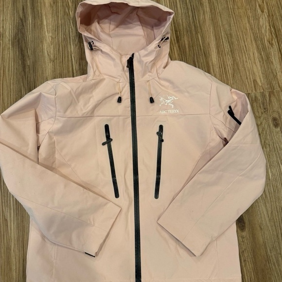 Arc'teryx Tops - Arc'teryx Light Pink Mesh Jacket